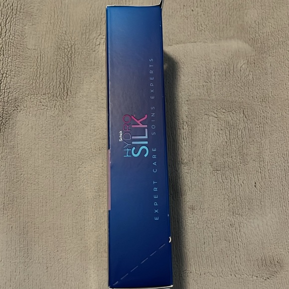 NWT Schick Hydro Silk Razor - Picture 2 of 6